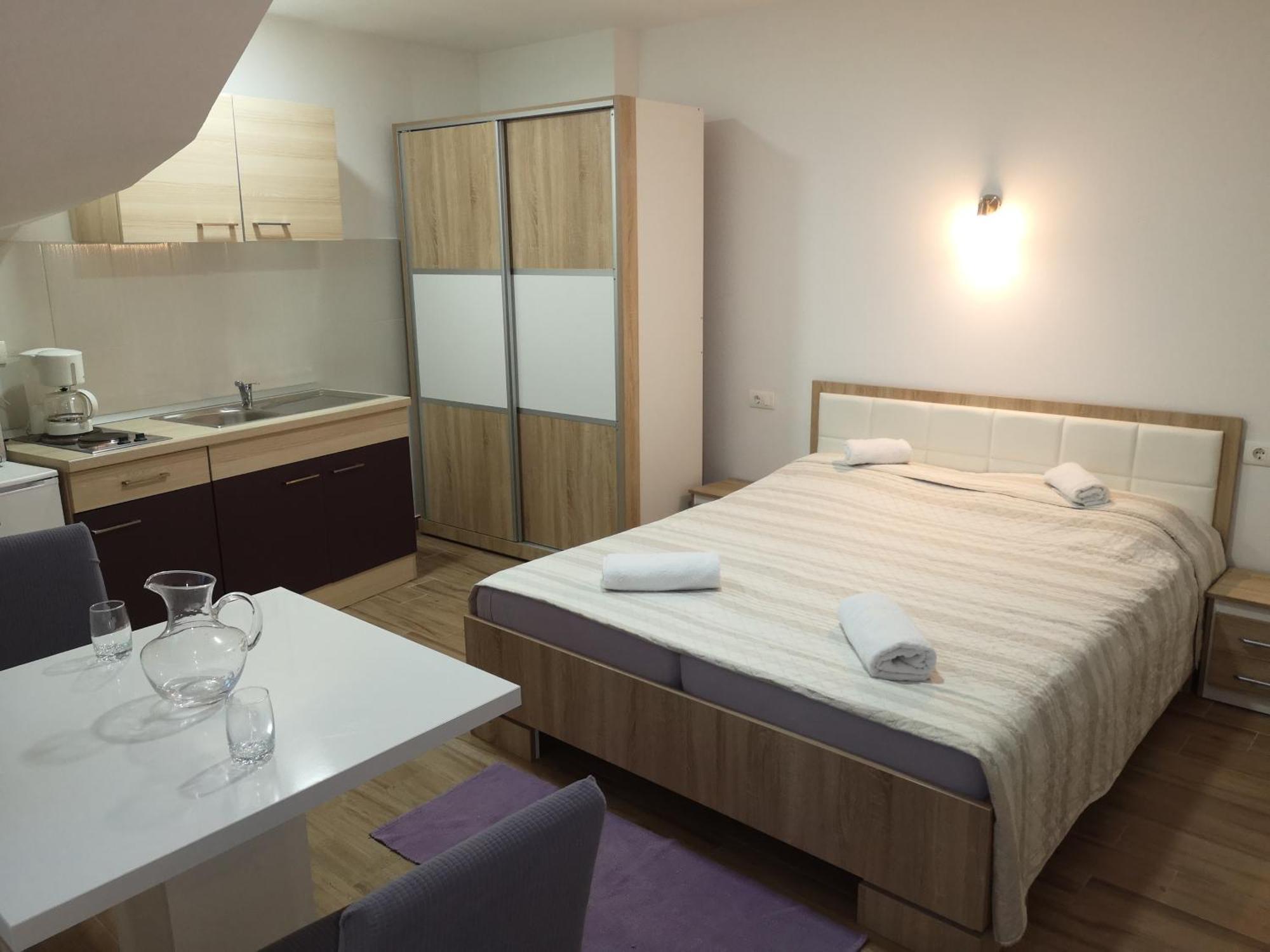Apartmani Maki Omiš Eksteriør bilde