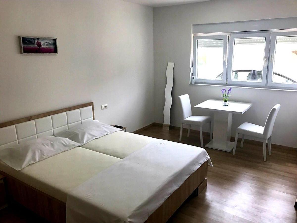 Apartmani Maki Omiš Eksteriør bilde