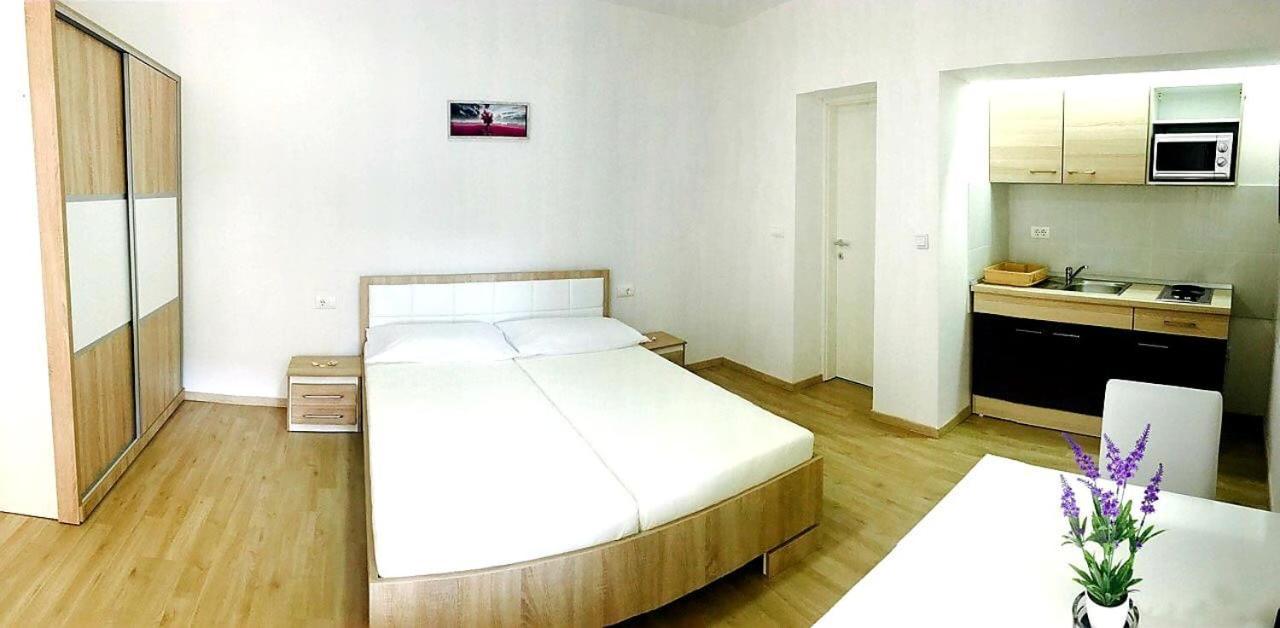 Apartmani Maki Omiš Eksteriør bilde